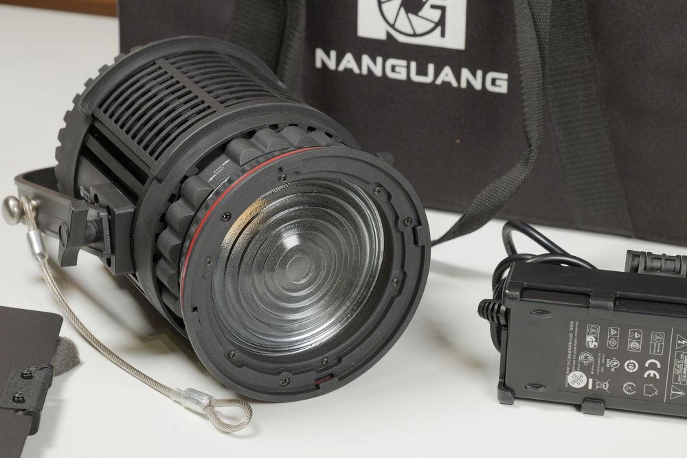 Nanguang CN-60F – Set 2 lumini LED