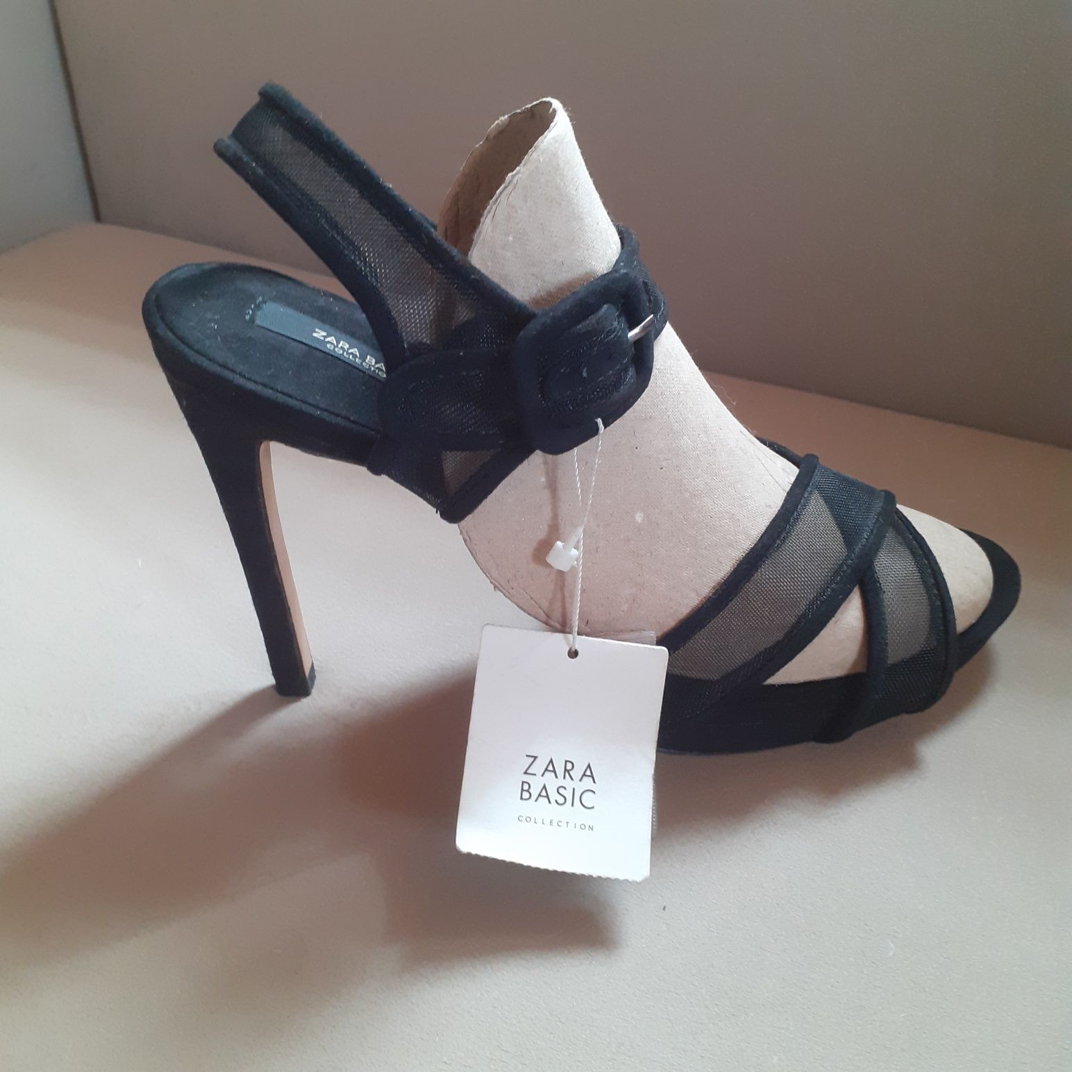 sandale Zara noi