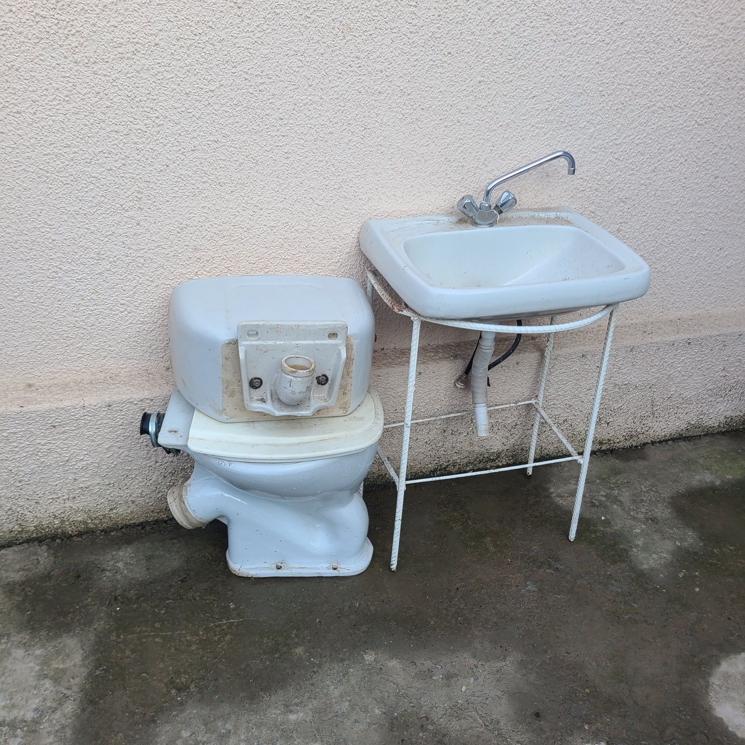 Santexnika unitaz va umuvalnik