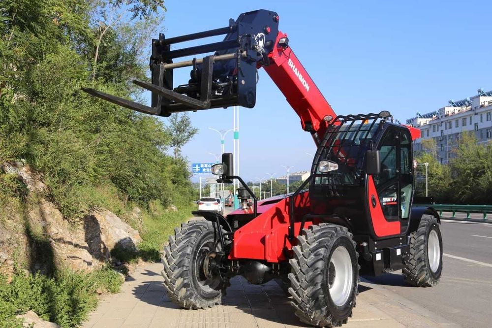 Экскаватор-погрузчик