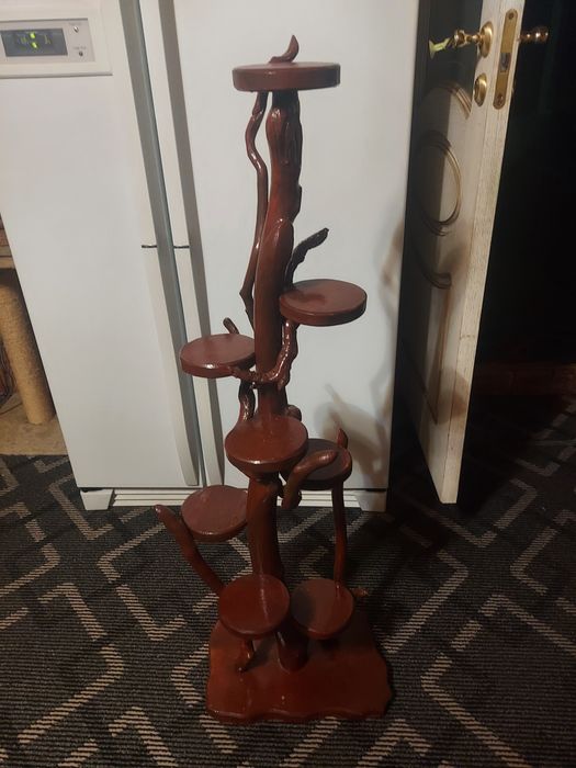 Подставка под цветы