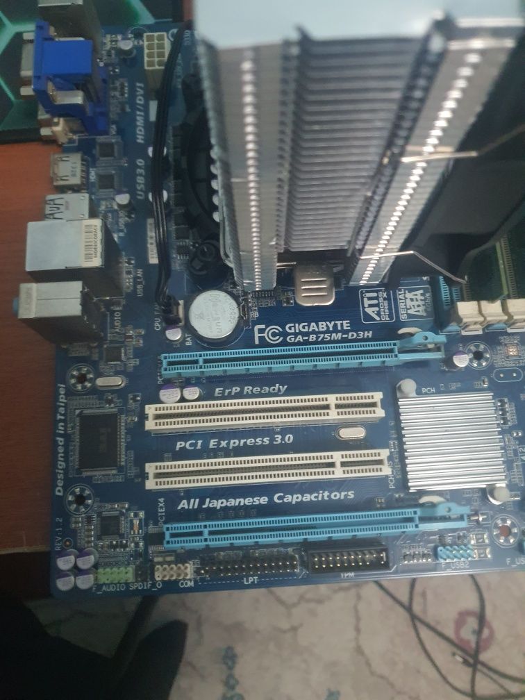 Gigabit GA-B75 Материнка B75 крмплетк 1155 I7 3770k