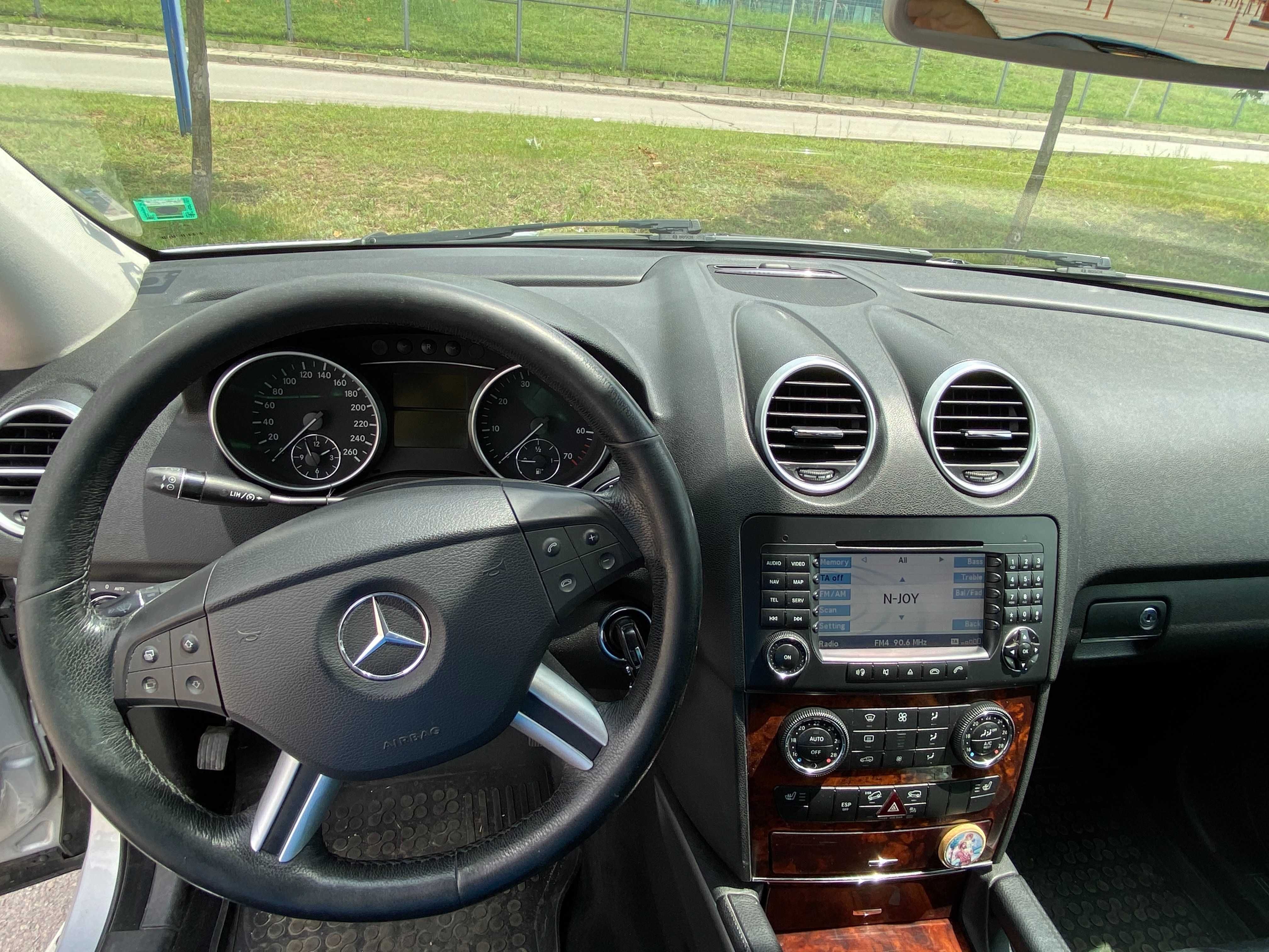 Mercedes-Benz ML 350