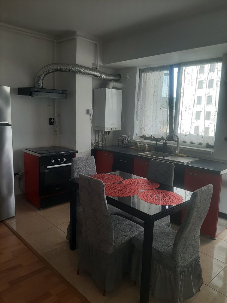 Apartament de închiriat 3 camere
