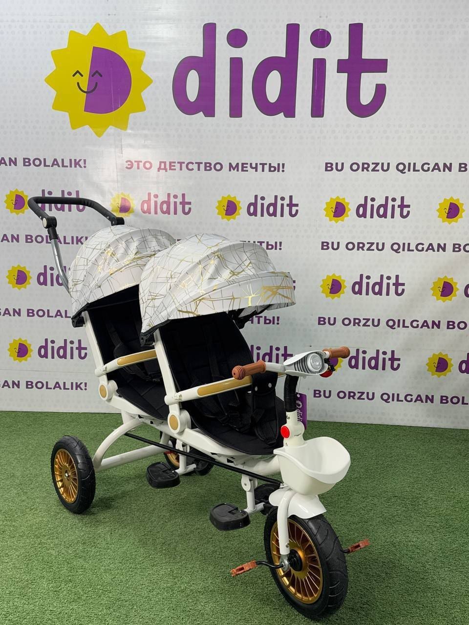 Egizaklar uchun velokolyaska