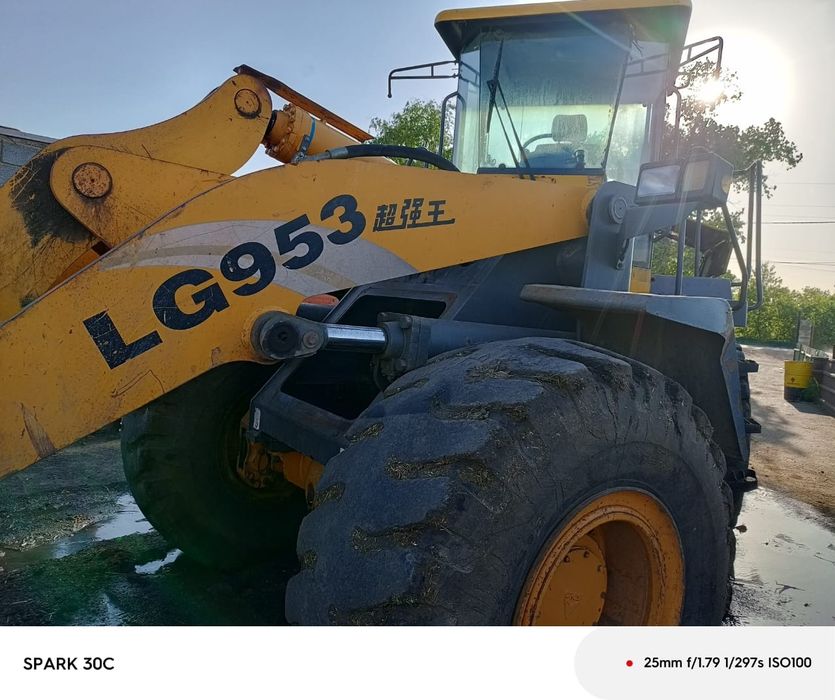Продам Погрузчик  LG 950