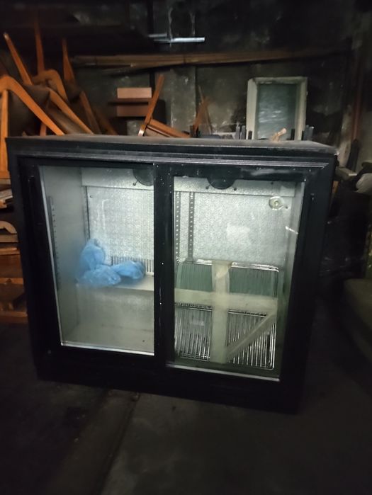 Двойна подбарова витрина