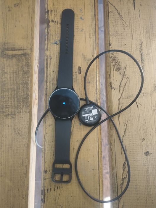 Продается Samsung wath4