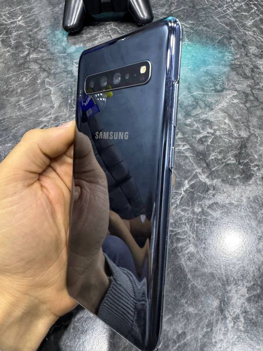 Samsung S10 5G xolati yaxshi