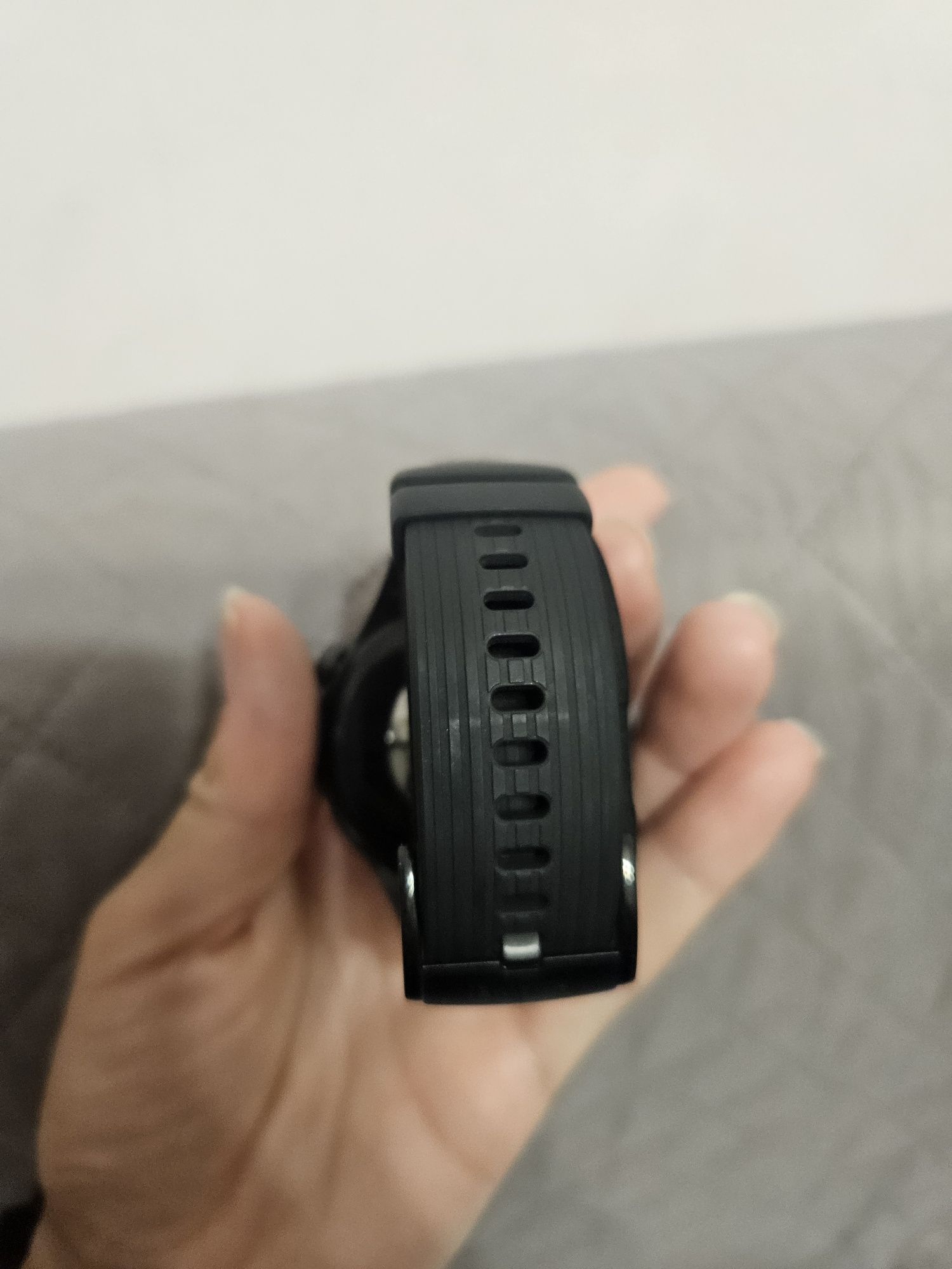 Часовник Huawei watch 5