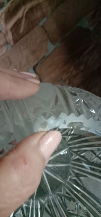 Продаю хрустальные вазы и посуду