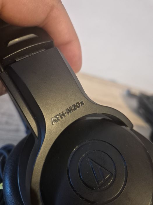 Casti DJ Audiotehnica ATH-M20X