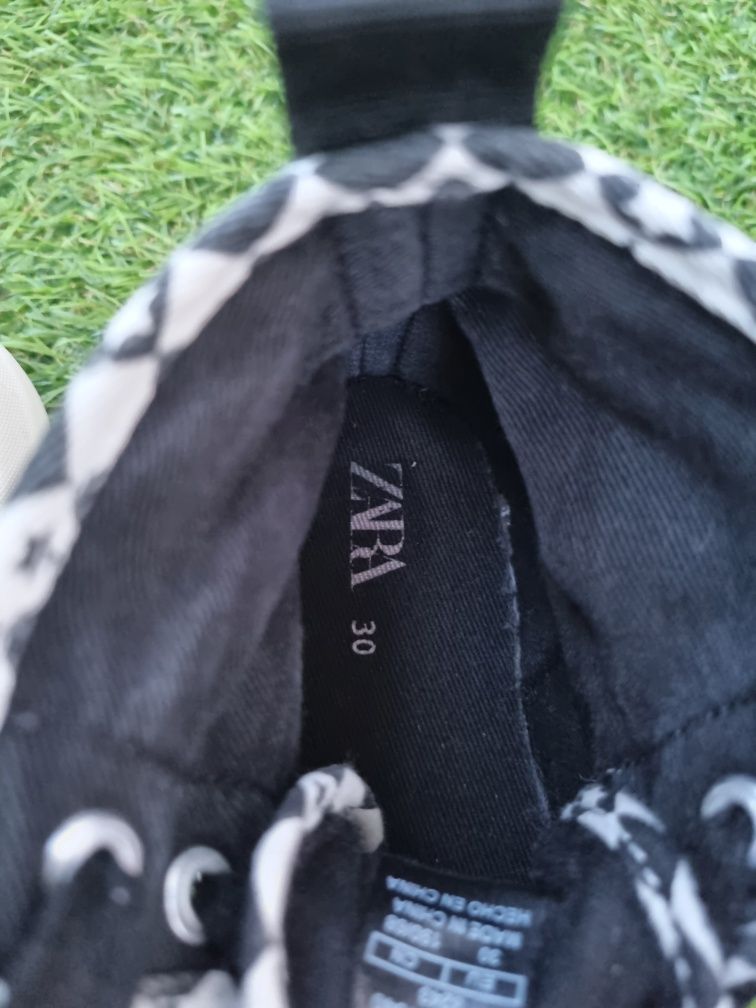 Детски високи кецове "Zara"