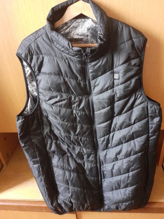 Мъжки термоелек.Размер 6XL.Вградено устройство топлина с USB. Упътван