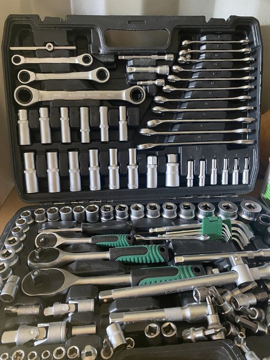 Продам новый набор ключей!