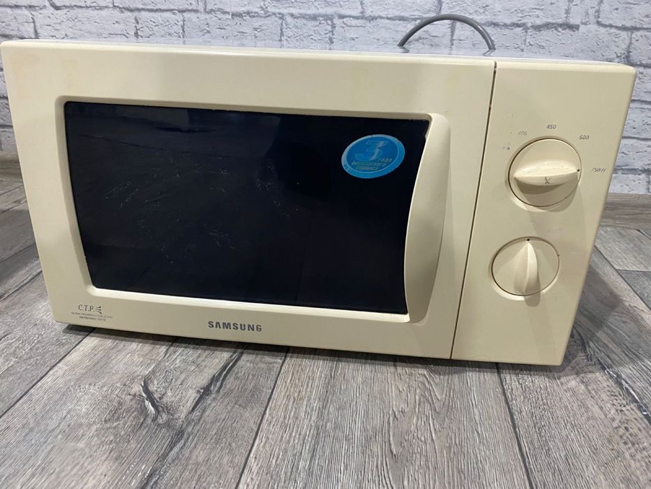 Продам Рабочая микроволновка,отличное состояние.цена окончательная.