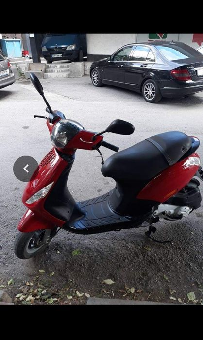 Скутер Piaggio 4 тактов