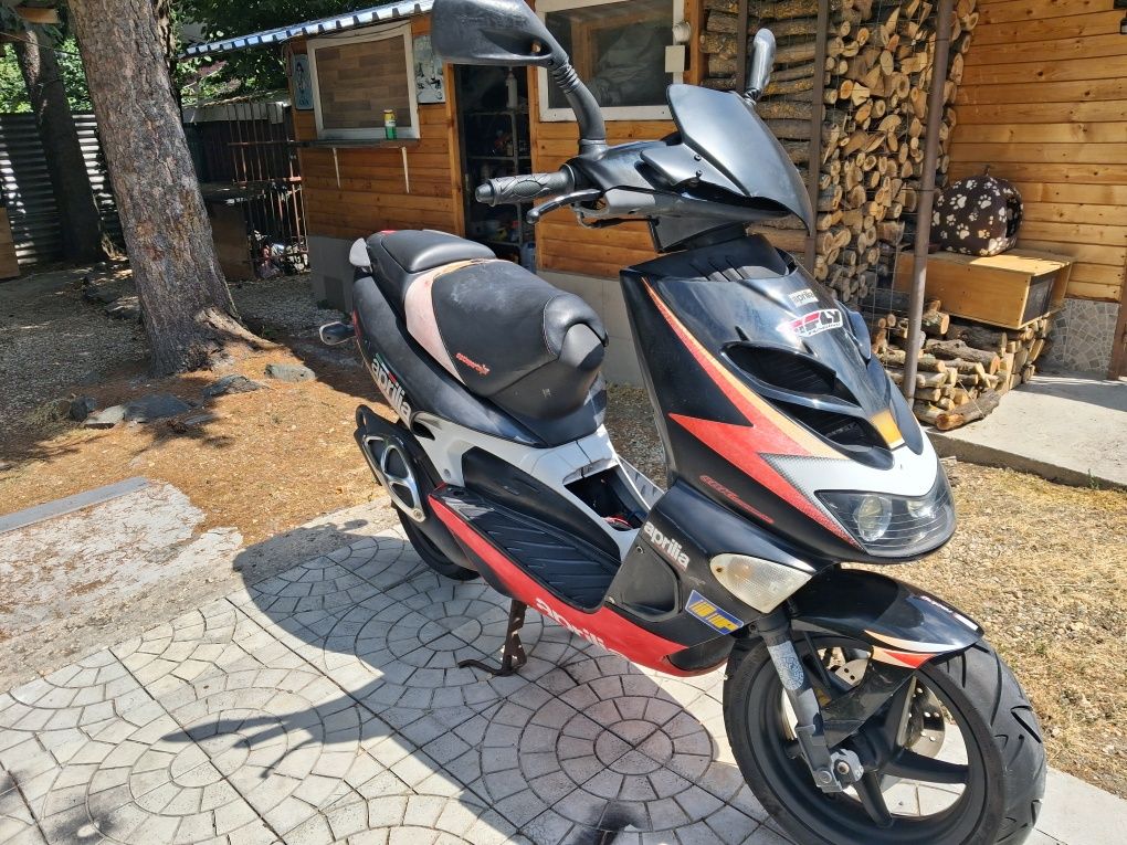Aprilia sr 50 ditch на части