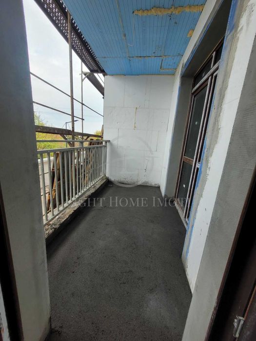 Продава се Двустаен апартамент в Пловдив, Остромила - 71 кв.м за 1198 €/кв.м - Снимка #5