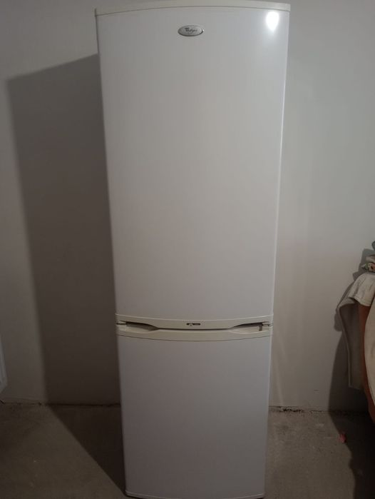 Combina frigorifica Whirlpool