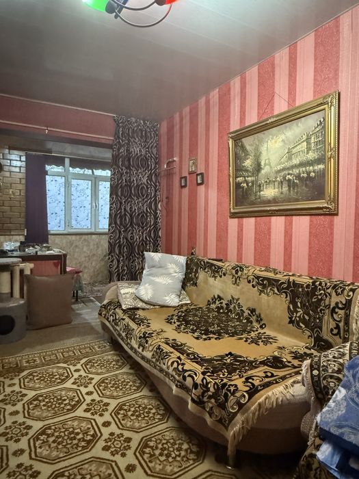 Чиланзар 24 2 комнатная кирпич ,балкон 2х6