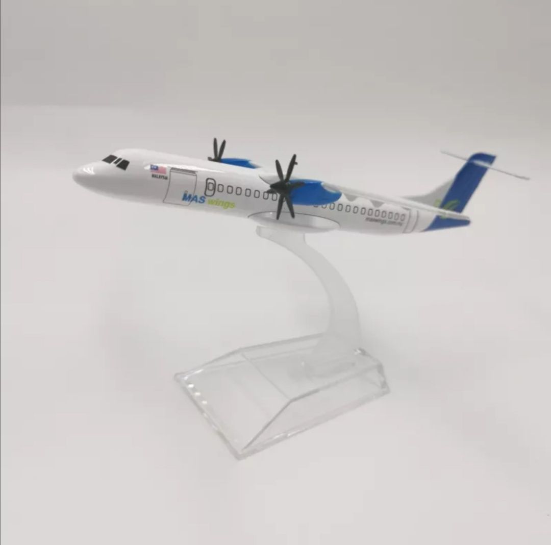 Macheta avion Malaysia Airlines / Metal / 16 cm / cadou