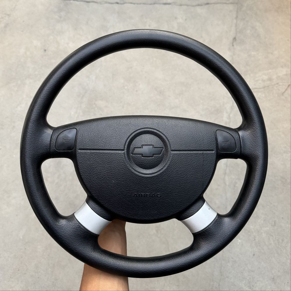 Lacetti rul sotiladi