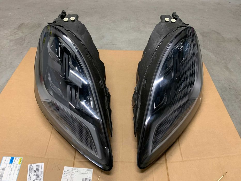 Porsche Cayenne 9Y0 far stanga far dreapta faruri full led matrix