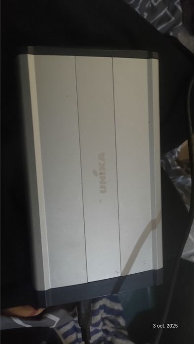 Vând Unika hard Rack