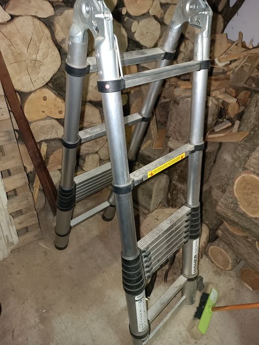Scară  telescopică dublă