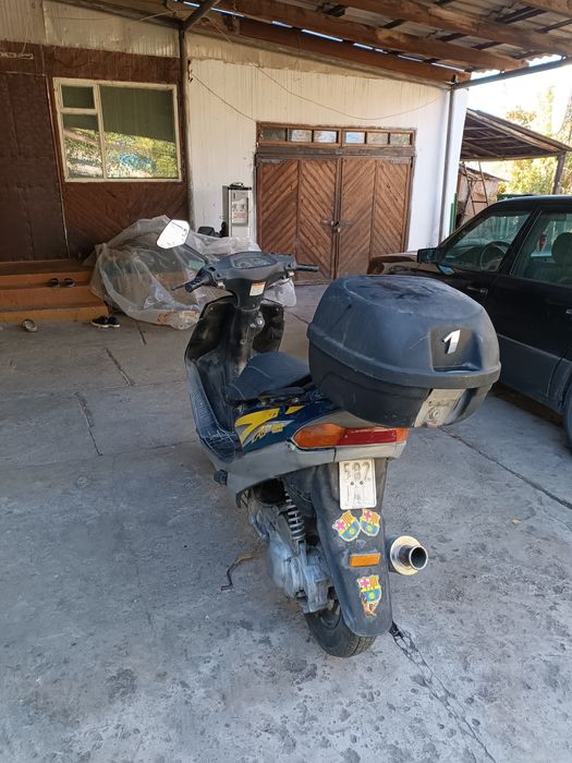 Мопед,50 кубов надо поменять карбюратор.