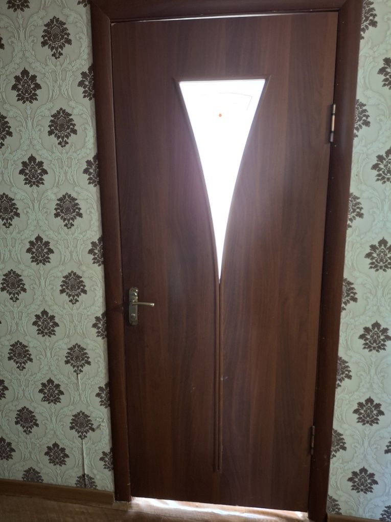 Продам    двери  между комнатные