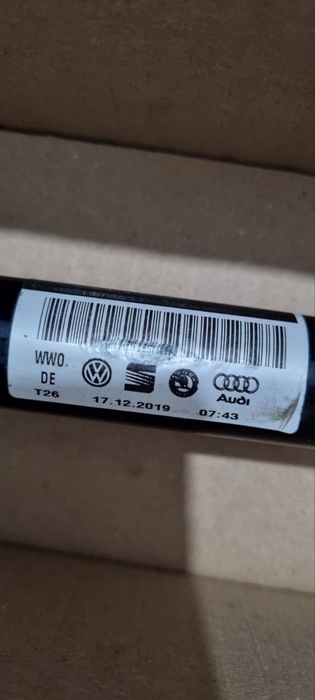 Лява полуоска за Vw Audi Skoda 5Q0407271CM