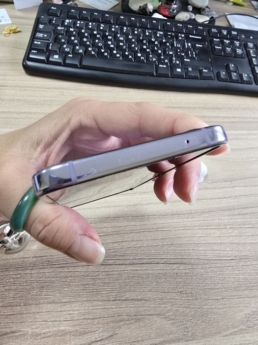 SANLMSUNG Z FLIP 4 256 GB.като нов