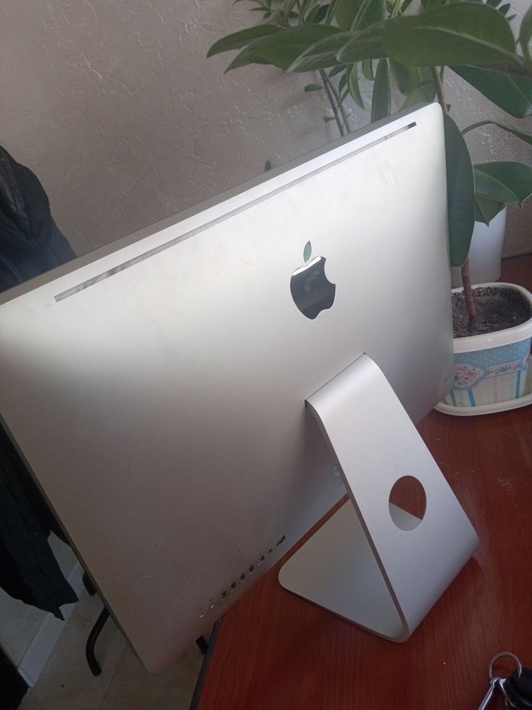 Mac без ничего, был рабочий