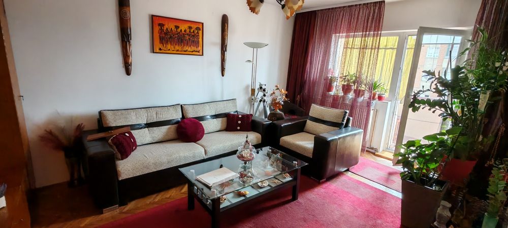 Vând apartament cu 3 camere in Cluj-Napoca