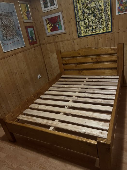 Pat din Lemn Masiv