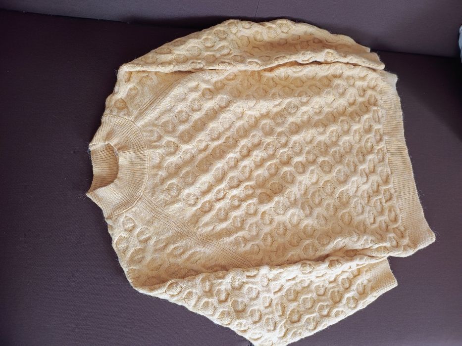 Pulover dama,mărimea L ,30lei