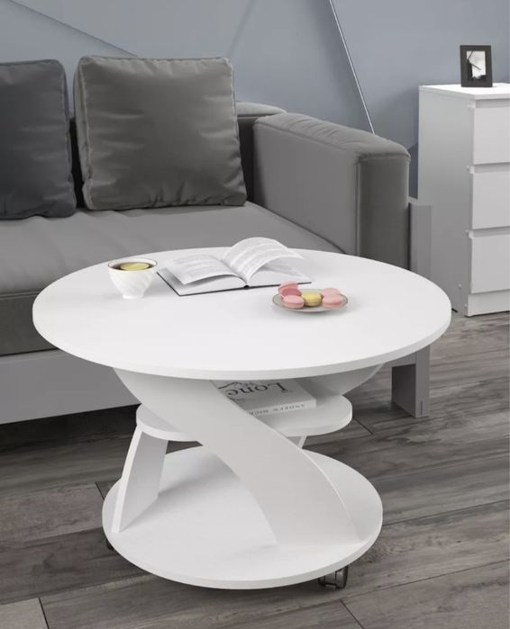 Журнальный столик ,классический