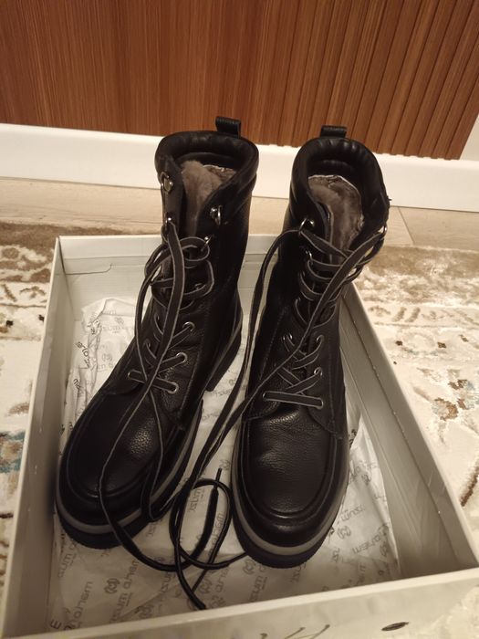 Продам женский зимные слпаги