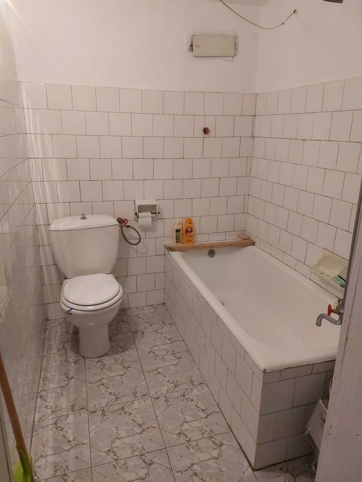 Proprietar, vand casa in Anina