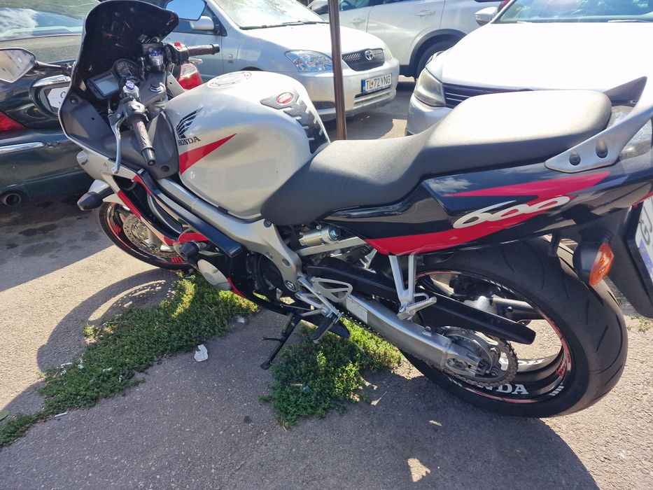 Honda   cbr f4i 600