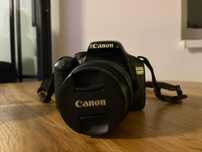 Vând Canon EOS 550D cu obiectiv 18-55mm