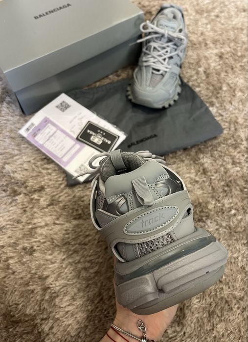 Balenciaga Track - Сив