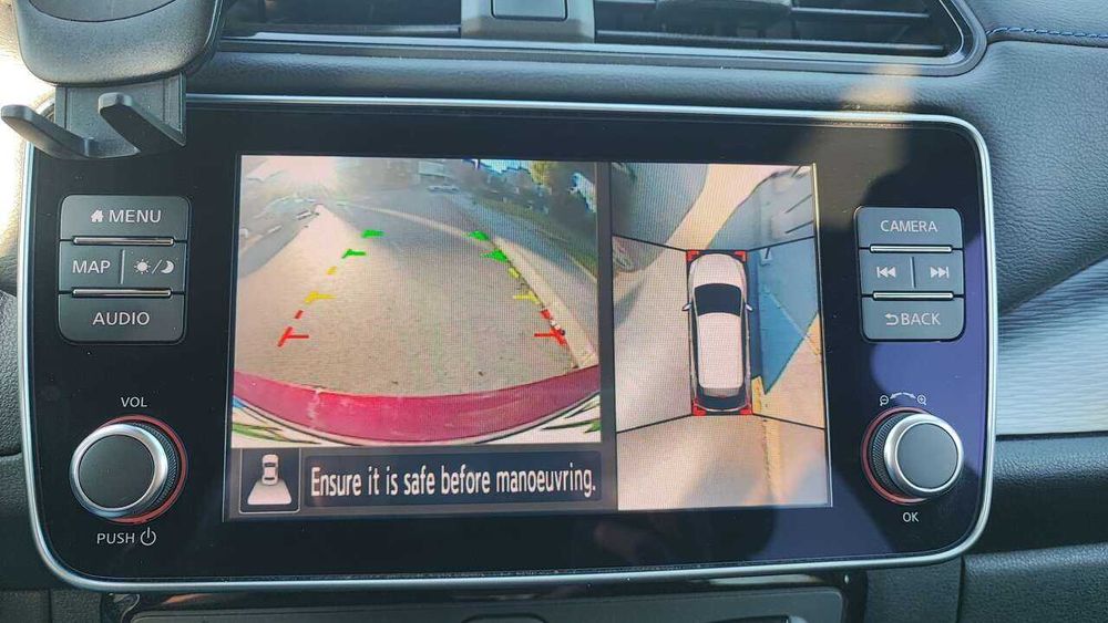 Продавам перфектен Nissan Leaf N-Connectа 40kWh