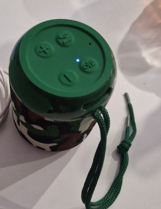 Boxa Bluetooth,  se încarcă doar la laptop/ calculator