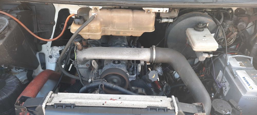 Iveco Daily , 2,8 HPI, An 2000 , Punte dubla , Dormitor si Bena Fixa