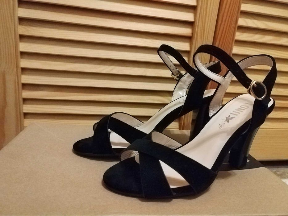 Sandale dama din piele intoarsa