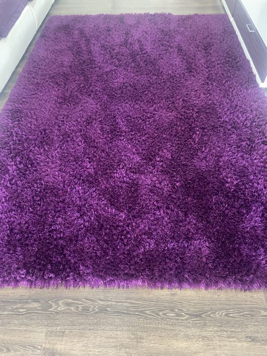 Vand covor in stare foarte buna