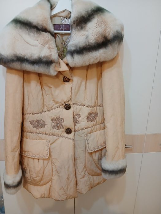 Куртка женская слегка утеплённая